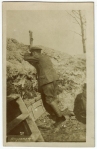 Soldat allemand au périscope